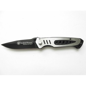Navaja plegable negra y mango de aluminio Smith & Wesson