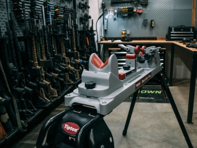 Reseña del Tipton Best Gun Vise: Limpieza, Mantenimiento y Trabajo de Armería